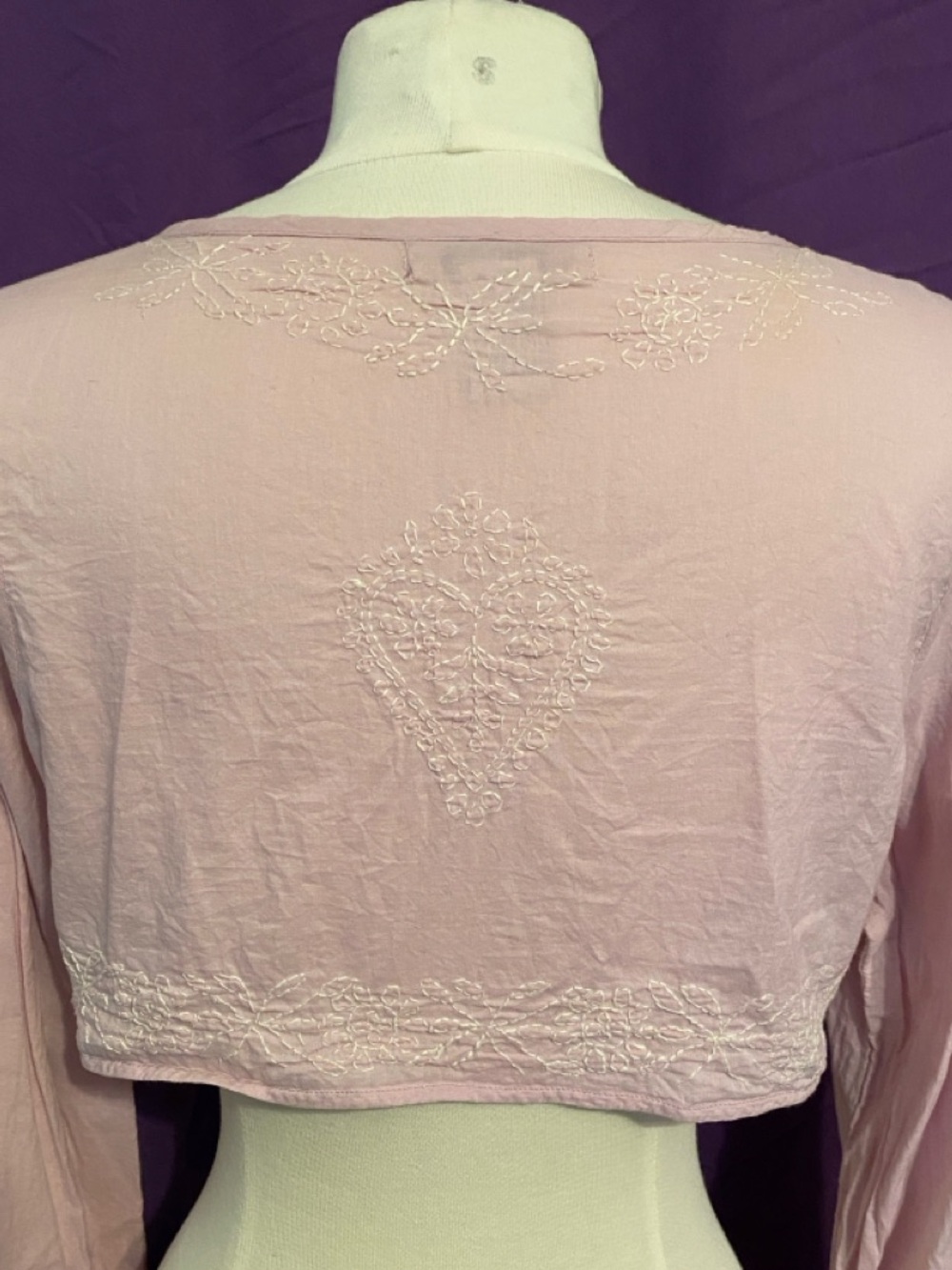 Vintage 90s Free People Pale Pink Embroidered Tie-Front Bolero. Size M. - Picture 6 of 9